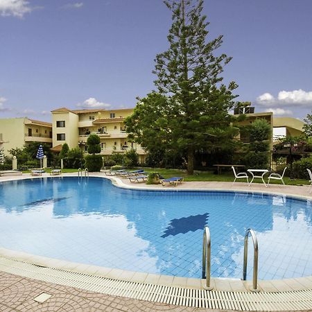 פליראקי Lyristis Dinos Studios & Apartments מראה חיצוני תמונה