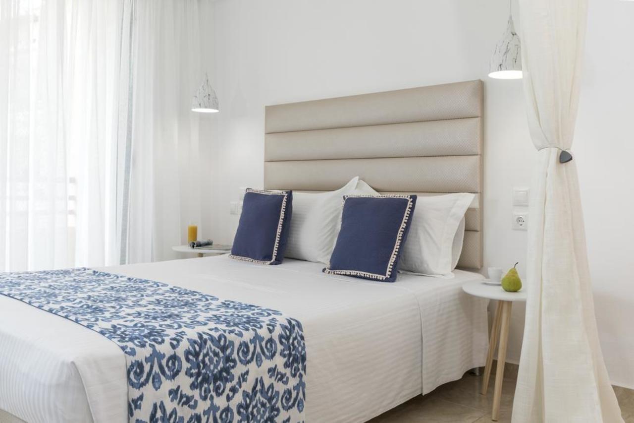 פליראקי Lyristis Dinos Studios & Apartments מראה חיצוני תמונה